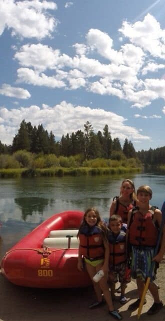 Whitewater Rafting Sun Country Tours in Bend, Oregon 37 Whitewater rafting Bend, Oregon.