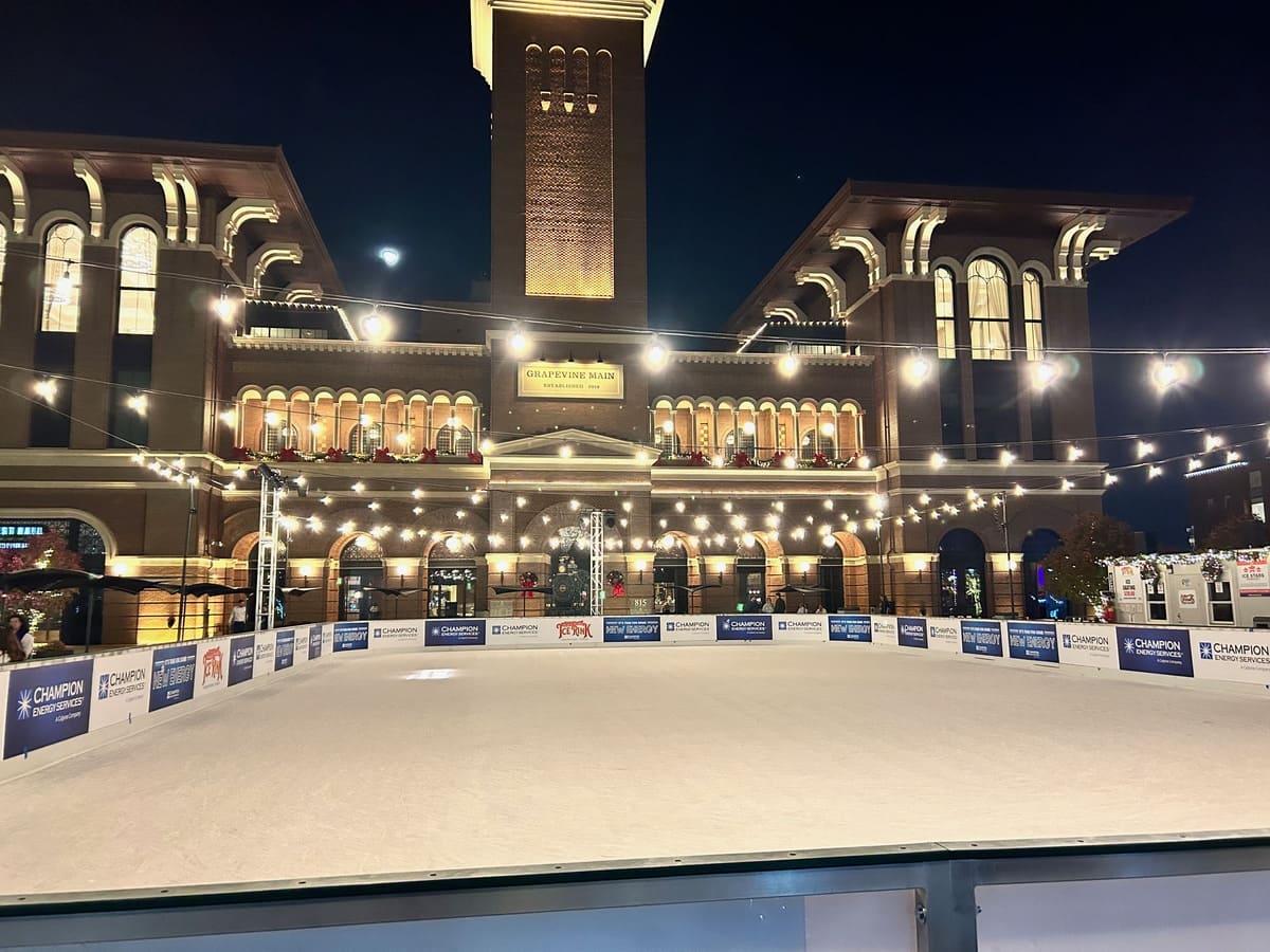 Ice rink at Peace Plaze at Hotel Vin