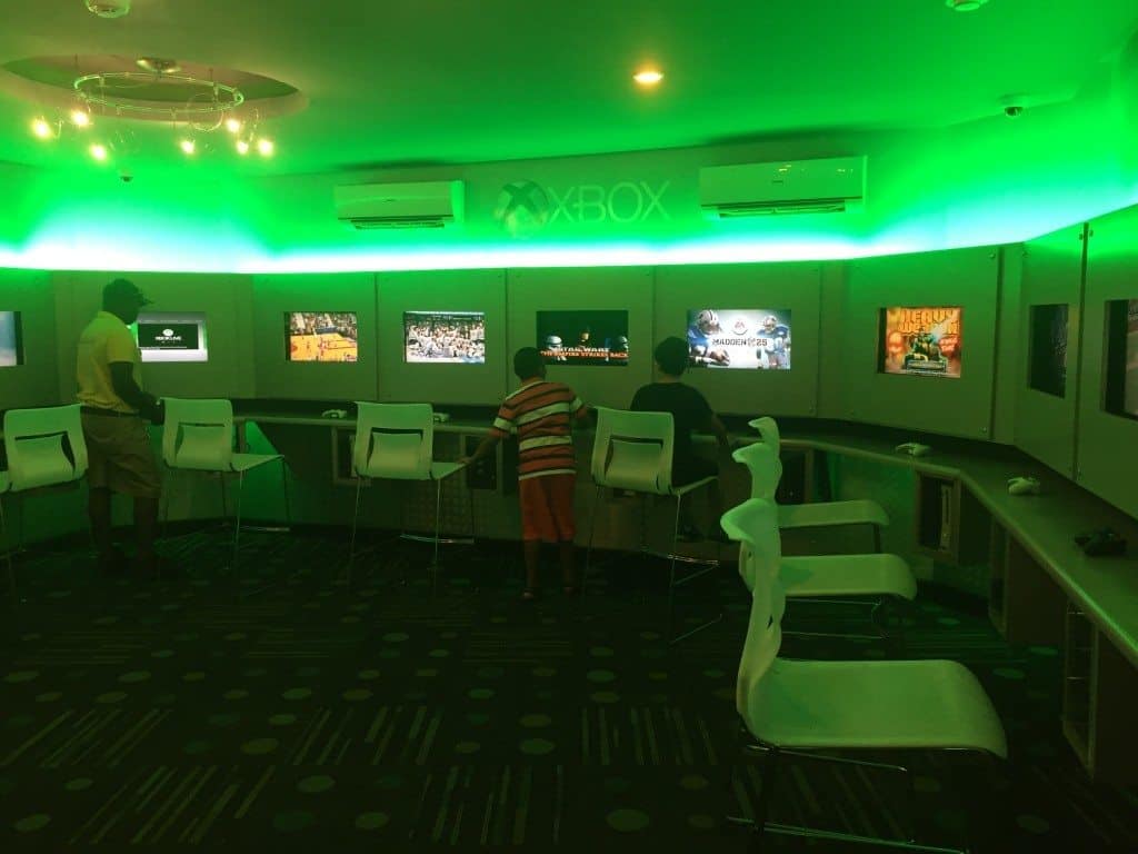 Beaches XBOX Lounge