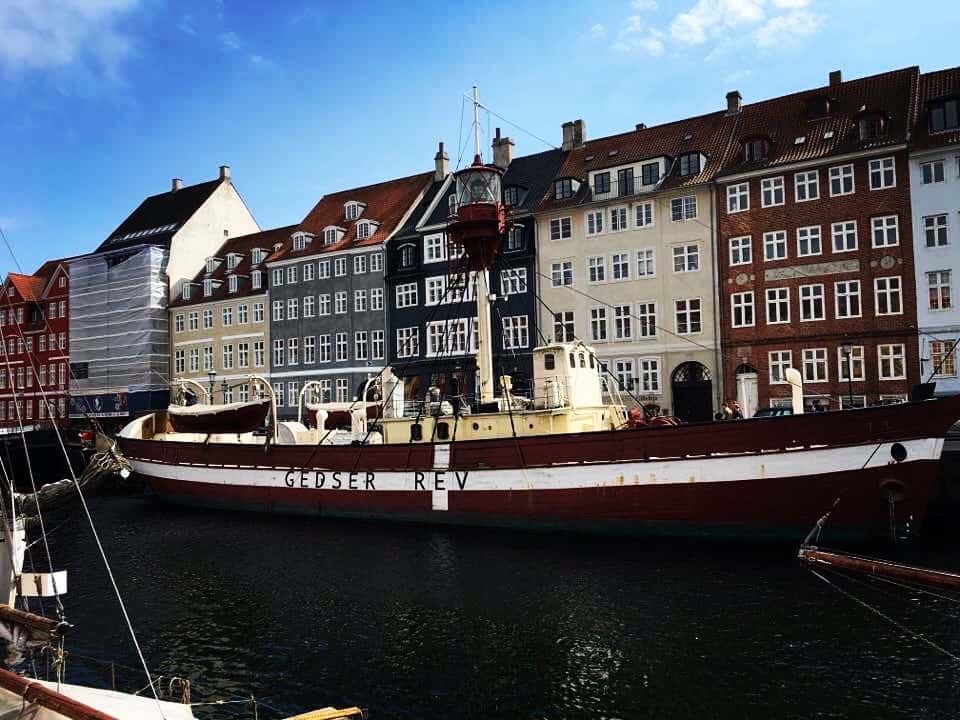 10 Things To Do In Copenhagen 9 nyhavn-harbor
