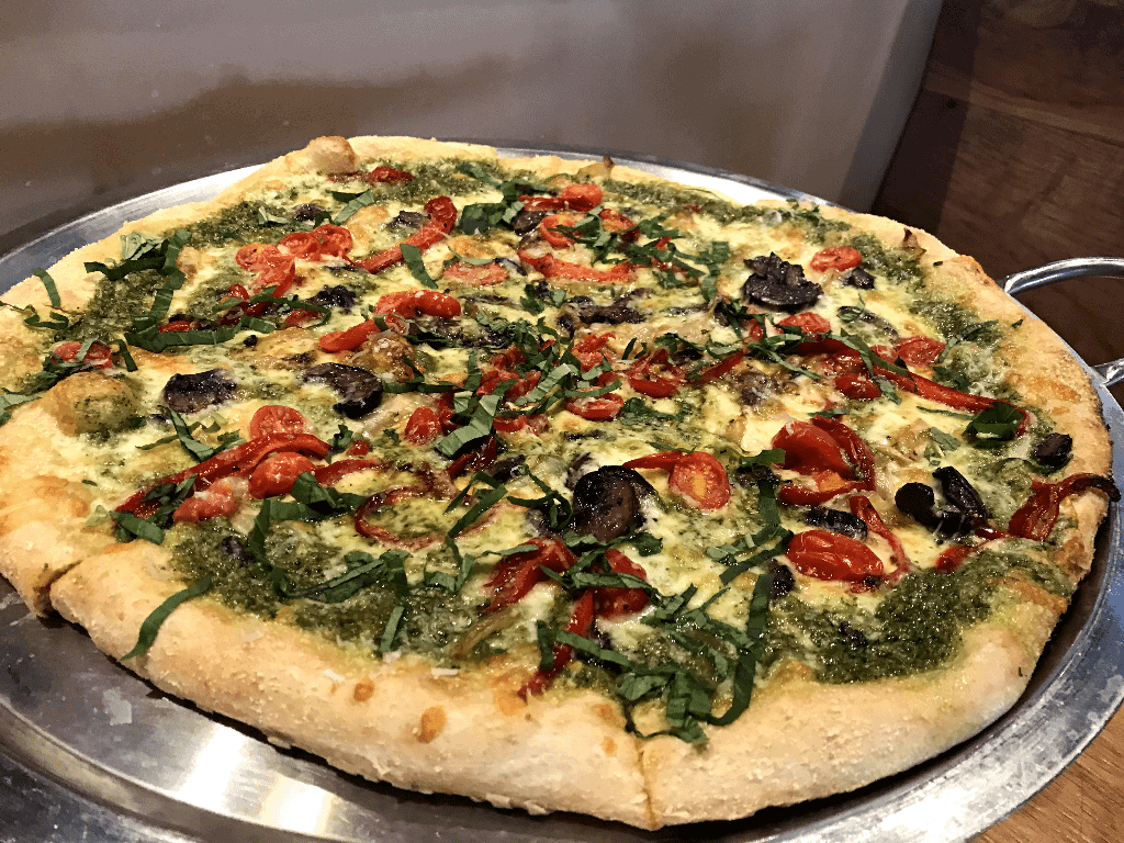 15 Best Restaurants Near Lantana, Texas 7 Earl's 377 Pizza